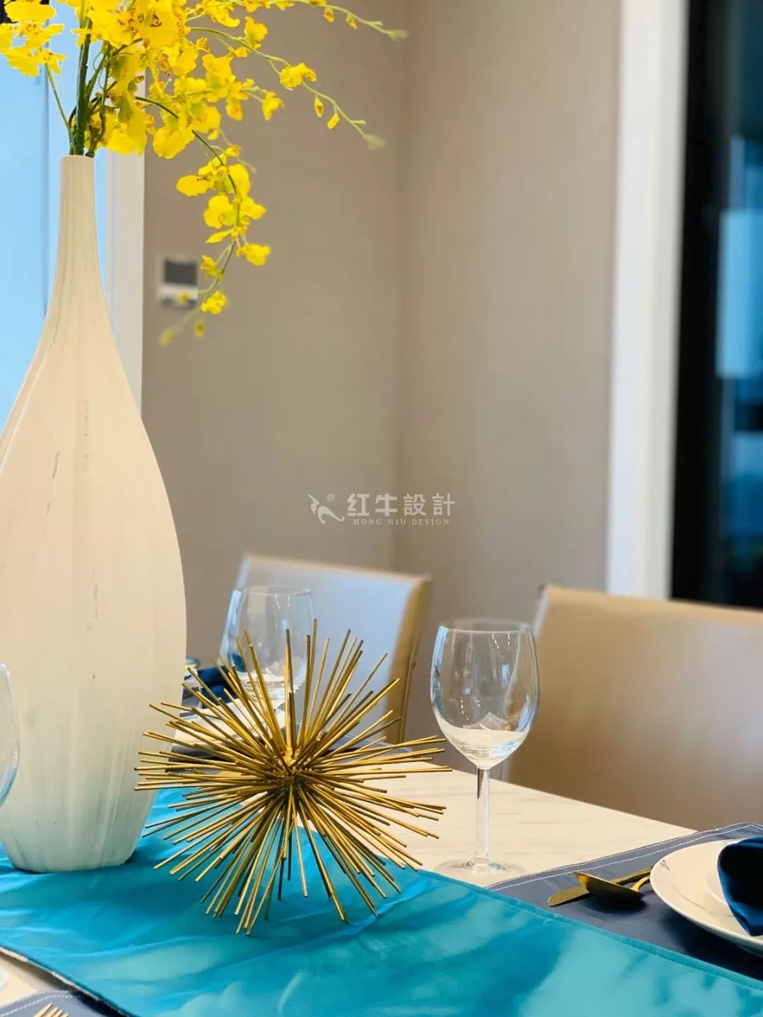南京保利國際社區(qū)140㎡現(xiàn)代風(fēng)格--四室二廳大戶型，寬敞開闊又舒適！08餐廳設(shè)計(jì)