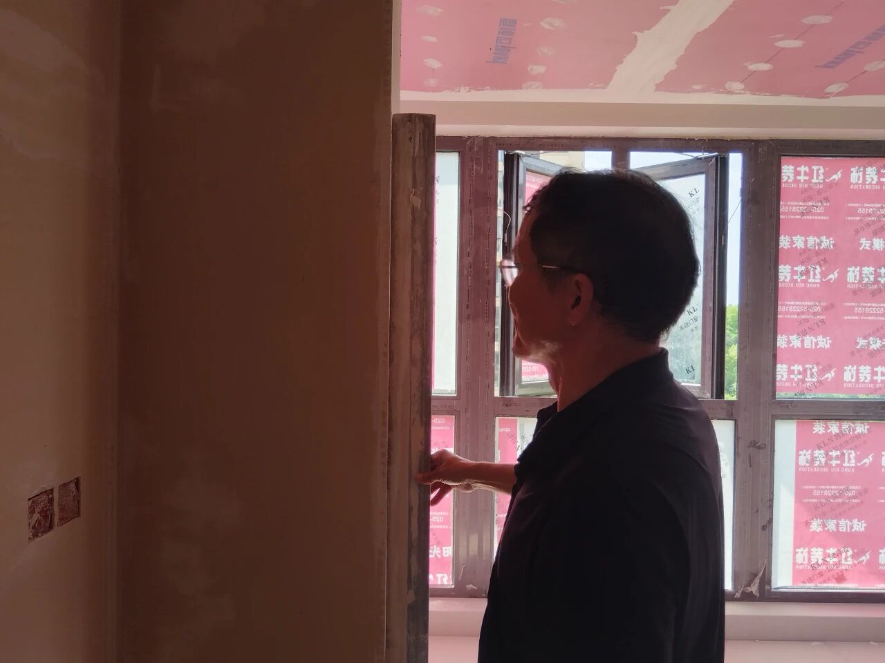 設(shè)計師工地巡檢，用腳步丈量細(xì)節(jié)，護航效果完美落地！07