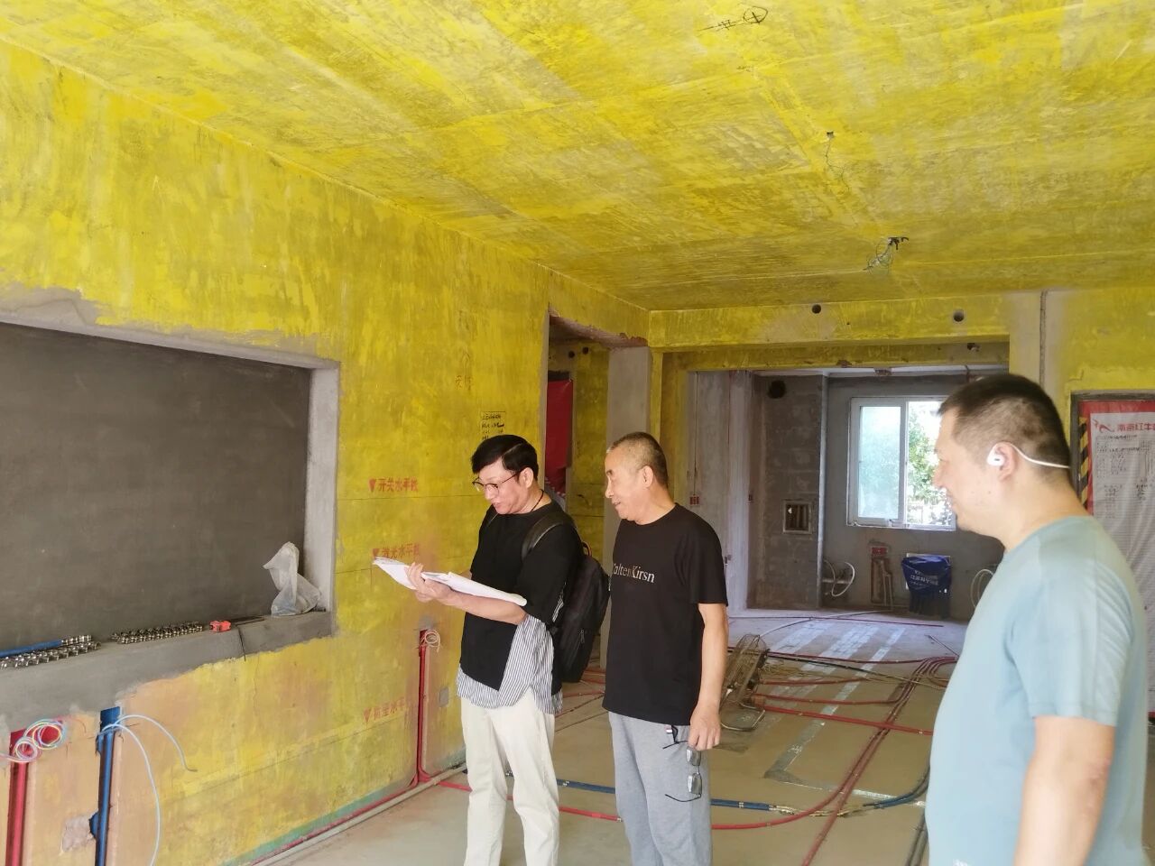 設(shè)計師工地巡檢，用腳步丈量細(xì)節(jié)，護航效果完美落地！09