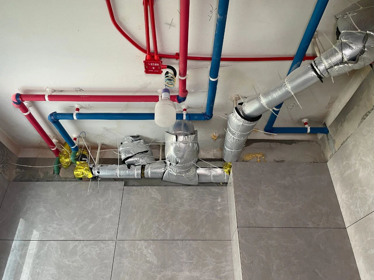 工地突擊巡檢｜嚴(yán)把每一處細(xì)節(jié)，用心守護(hù)每一份安心！03